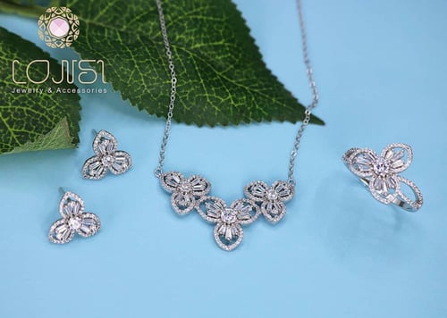 طقم ناعم مصاغ من الفضة عيار 925