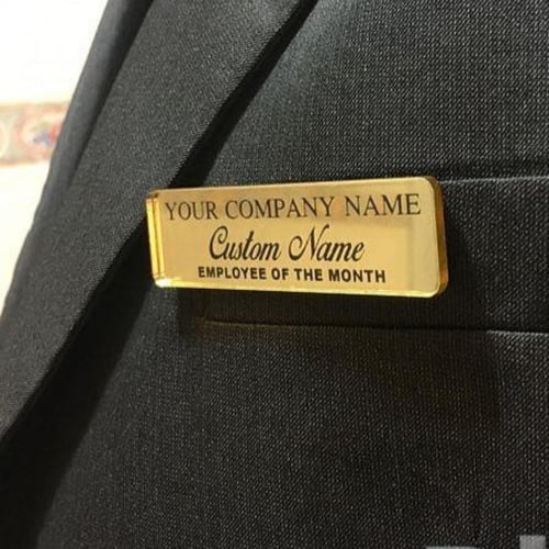 بروش اسم مع طبقة شفافة