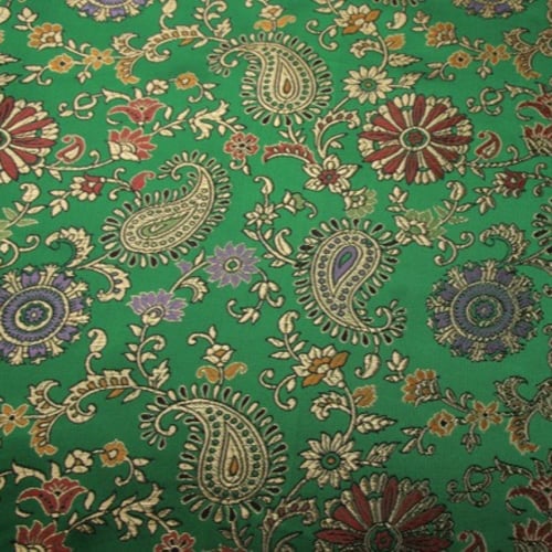 زري أخضر مشجر