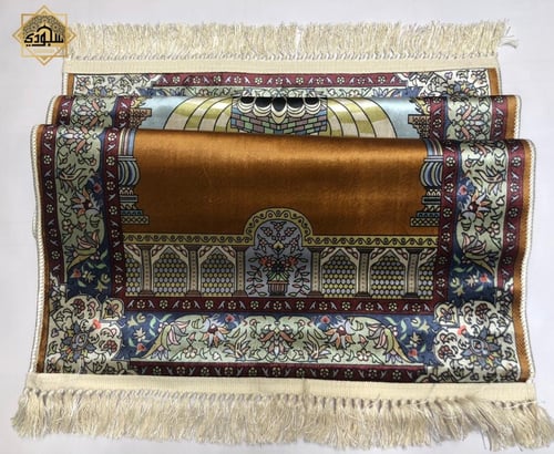 سجادة كالحرير فاخرة - بني