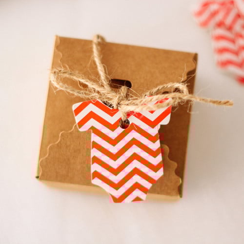 10 حبات توزيعات استقبال مواليد