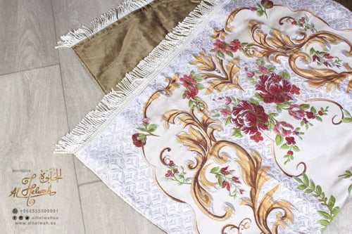 سجادة صلاة تركي فاخرة بعلبة 65x110 سم