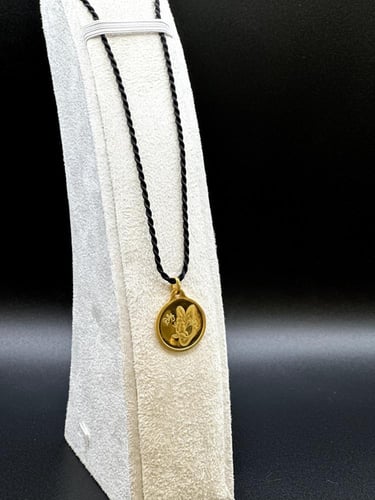 جنيه ذهب بطوطة عيار 24 بي تي سي بوزن 8.35 غرام مع...