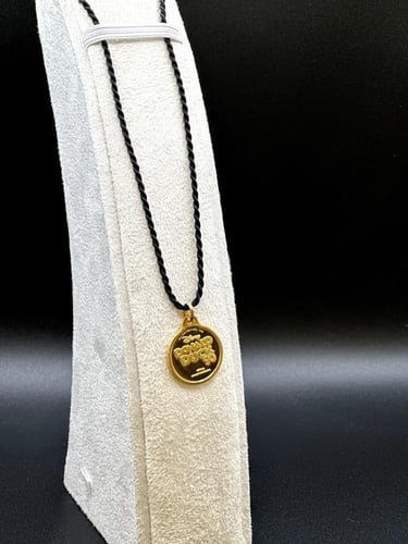 جنيه ذهب بطوطة عيار 24 بي تي سي بوزن 8.35 غرام مع...