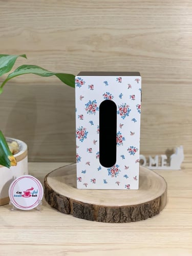 علبة مناديل خشبية