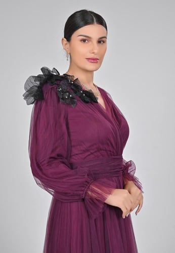 فستان سهرة طويل قماش تل برغندي طويل