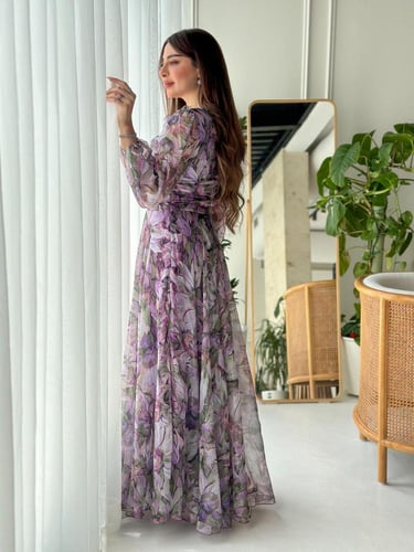 فستان شيفون مشجر اكمام طويلة على رسمات ورد ثلاثي ا...