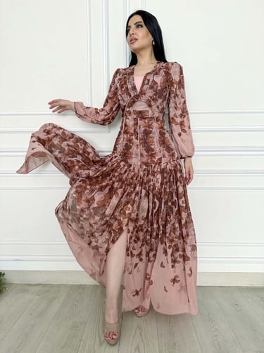 فستان شيفون مشجر اكمام طويلة ومزين بفصوص