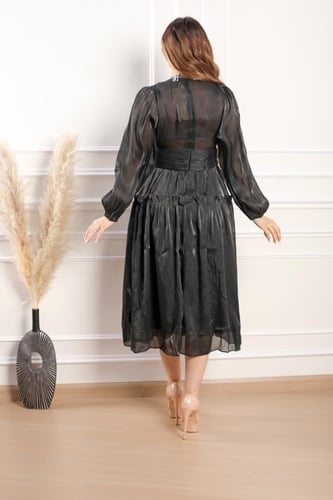 فستان اسود ميدي قطعة مميزة سمبل بقماش طائح وعلى تط...