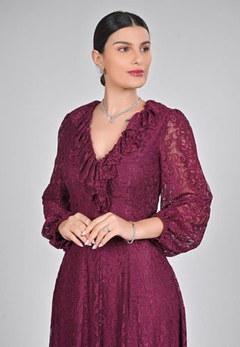 فستان سهرة ناعم برغندي دانتيل