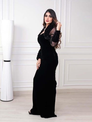 فستان مخمل طويل لون اسود