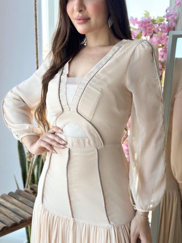 فستان سهرة شيفون حرير مع خطوط كرستال وقصة كسرات من...