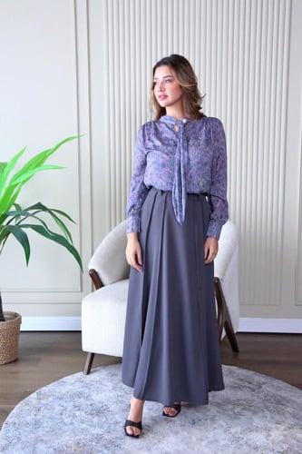 بلوزة شيفون اكمام طويله بالوان متداخلة على لول في...