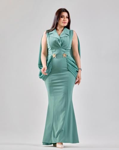 فستان سهرة كريب بتفاصيل فاخرة