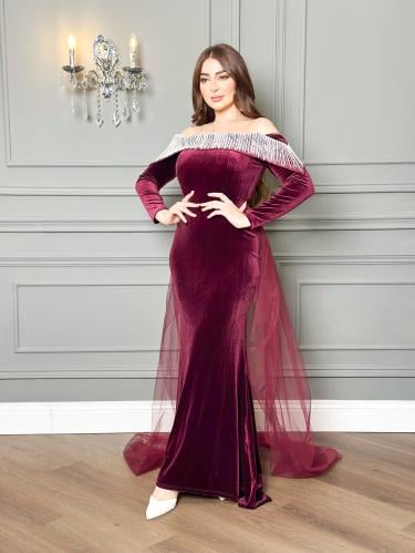 فستان سهرة مخمل مزين بشك و شيفون لون عنابي