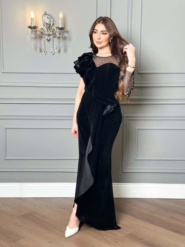 فستان سهرة مخمل درابية بكم شفاف مزين باللؤلؤ لإطلا...