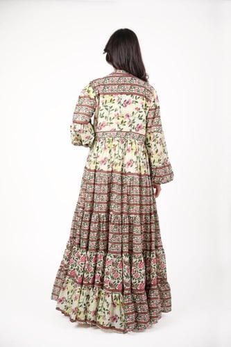 جلابية كويتية لون اخضر مشجرة مع سكارف