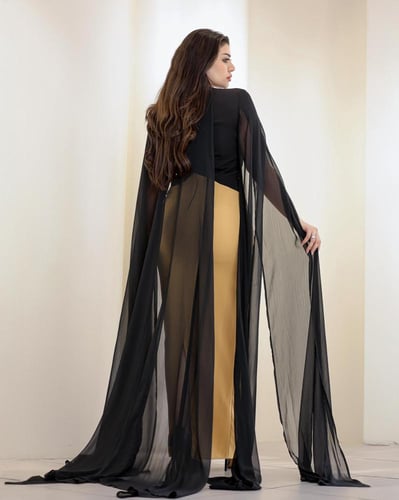 فستان سهرة طويل بكاب شيفون وتطريز بالخصر