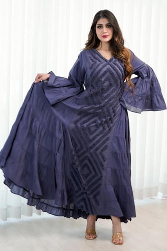 جلابية كويتية لون رمادي مزين بورد ثلاثي الابعاد