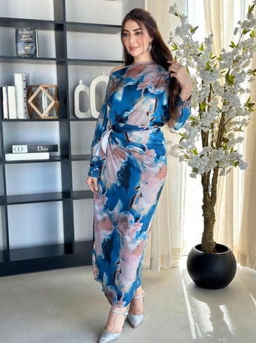 فستان مشجر لف زم على الخصر قماش حرير ستان