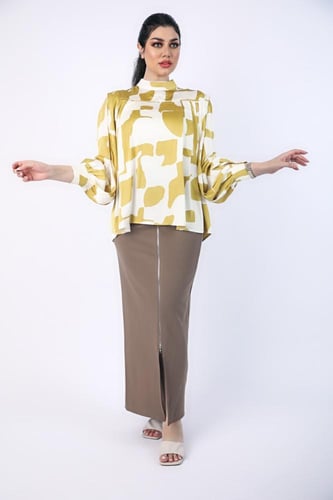 بلوزة ساتان مشجر