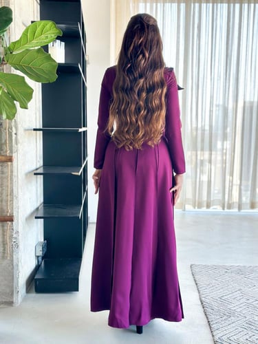 جمبسوت مزين بورد ثلاثي الابعاد وشرائط متدلية أنيقة...