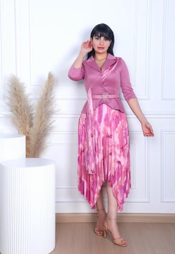 فستان ميدي فكرة جاكت وبلوزة من الاعلى كريب والاسفل...