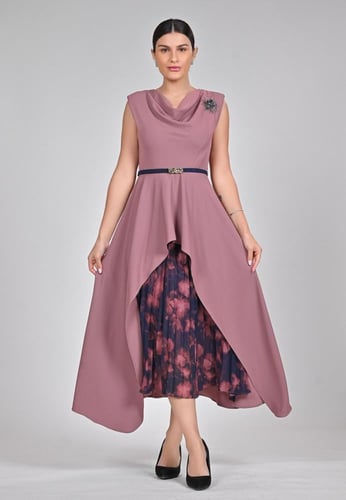 فستان ناعم بدون أكمام بفتحة مبطنة بشيفون مكسر مشجر