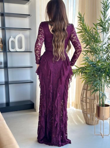 فستان سهرة طويل دانتيل درابية ماسك على الجسم باكما...