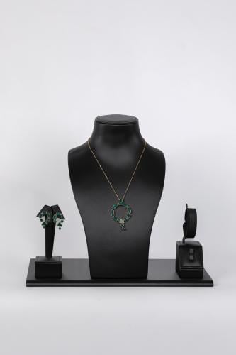 طقم اكسسوار زركون على احجار كريمة لون اخضر