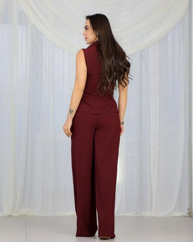 طقم نسائي كريب بقصة لف وتطريز يدوي فاخر