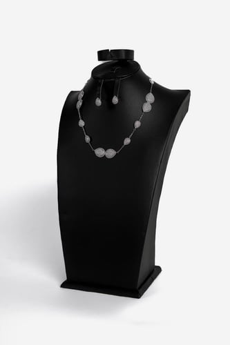 طقم اكسسوار زركون انيق عقد وحلق لون فضي