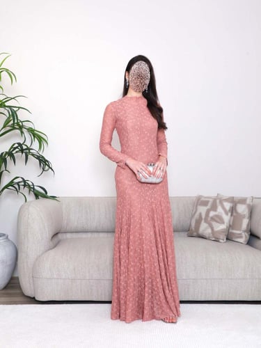 فستان سهرة ناعم دانتيل باكمام طويله