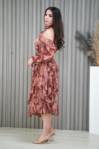 فستان ميدي شيفون مشجر اكمام طويلة ودرابية من الاسف...