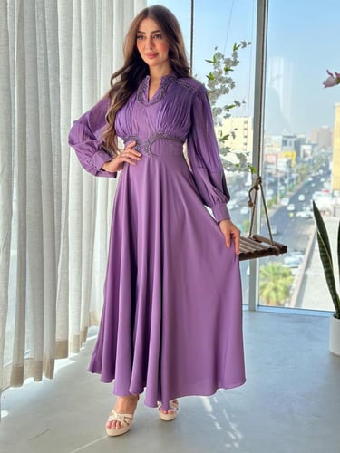 فستان سهرة مزين شك يدوي تيلاني لون موف