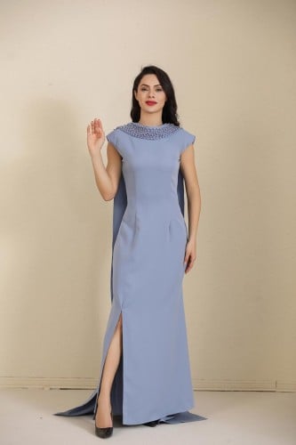 فستان سهرة كريب استرتش سماوي مع قصة بالخلف الياقة...