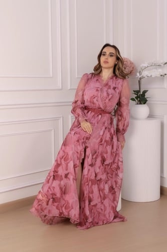 فستان زهري مشجر اكمام طويلة قماش شيفون على تل