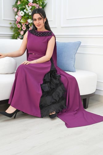 فستان سهرة طويل قماش كريب مع وشاح