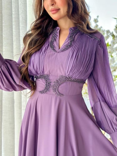 فستان سهرة مزين شك يدوي تيلاني لون موف