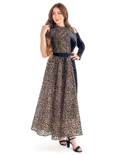 فستان سهرة مخمل بطبعات اورجانزا تايجر وتصميم كتف م...