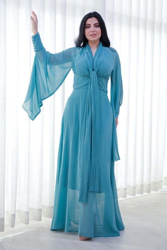 فستان طويل لون تيفاني قماش كريب شيفون بأكمام طويله...