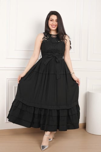 فستان ميدي قماش كريب جوبير الصدر مخرم طبقات من الا...