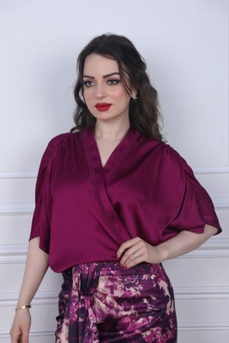 بلوزه قماش ستان لف على زم اكمام قصيرة