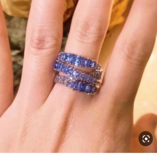 خاتم زركون أزرق بتصميم رائع وفخم يأتي مع علبة فاخر...