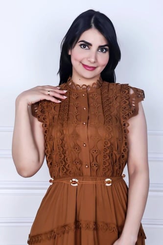 فستان طويل لون بني بفكرة غجرية جوبير