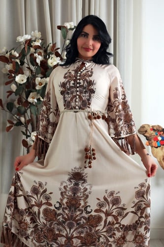 جلابية مشجر وفي الاطراف اهداب