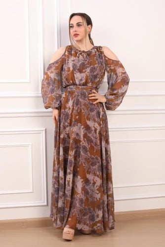 فستان شيفون مشجر بأكتاف مكشوفة وتصميم واسع