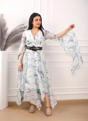 فستان شيفون مشجر اكمام طويله على حزام عريض على الخ...