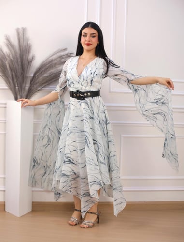 فستان شيفون مشجر اكمام طويله على حزام عريض على الخ...