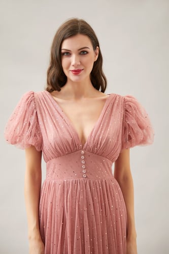 فستان ميدي وردي تل بلاسيه ناعم مزين بلمسات كريستال...